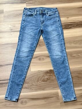 American Eagle Outfitters Skinny Jeans Size 2 Stretch Speckled Wash Denim